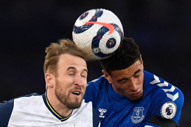 曼便表现出 曼便表现出