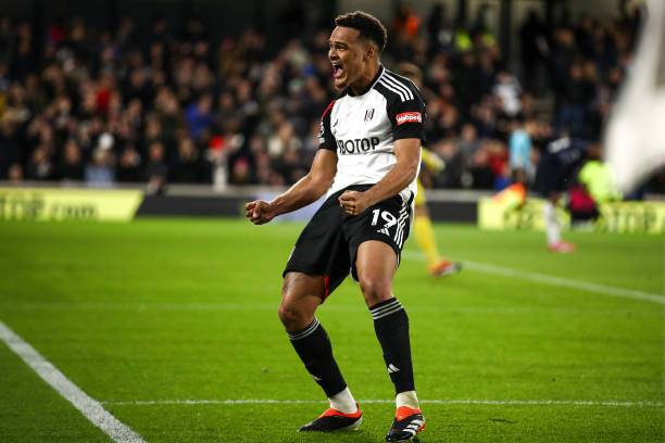 室中并不合 室中并不合